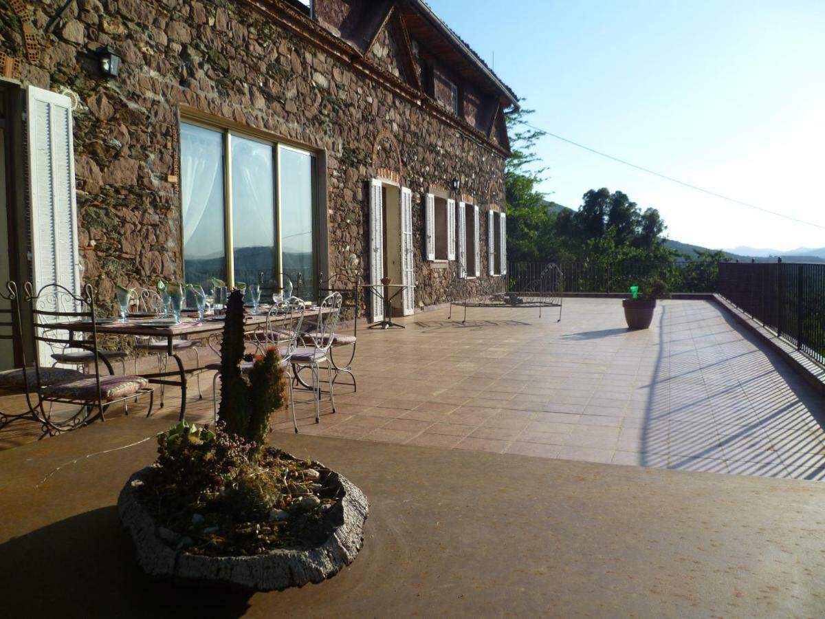 Bed And Breakfast La Maison De Nathalie Les Mayons Exterior photo