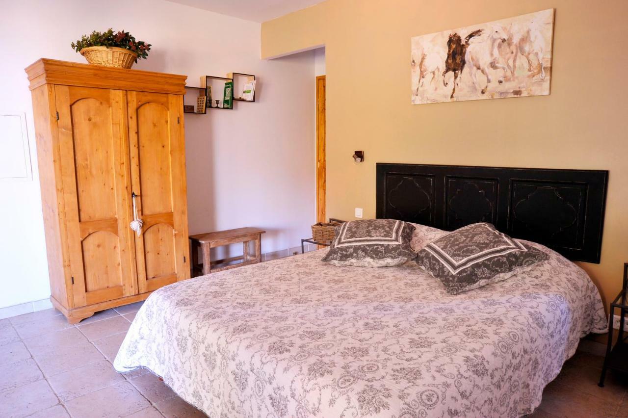 Bed And Breakfast La Maison De Nathalie Les Mayons Exterior photo