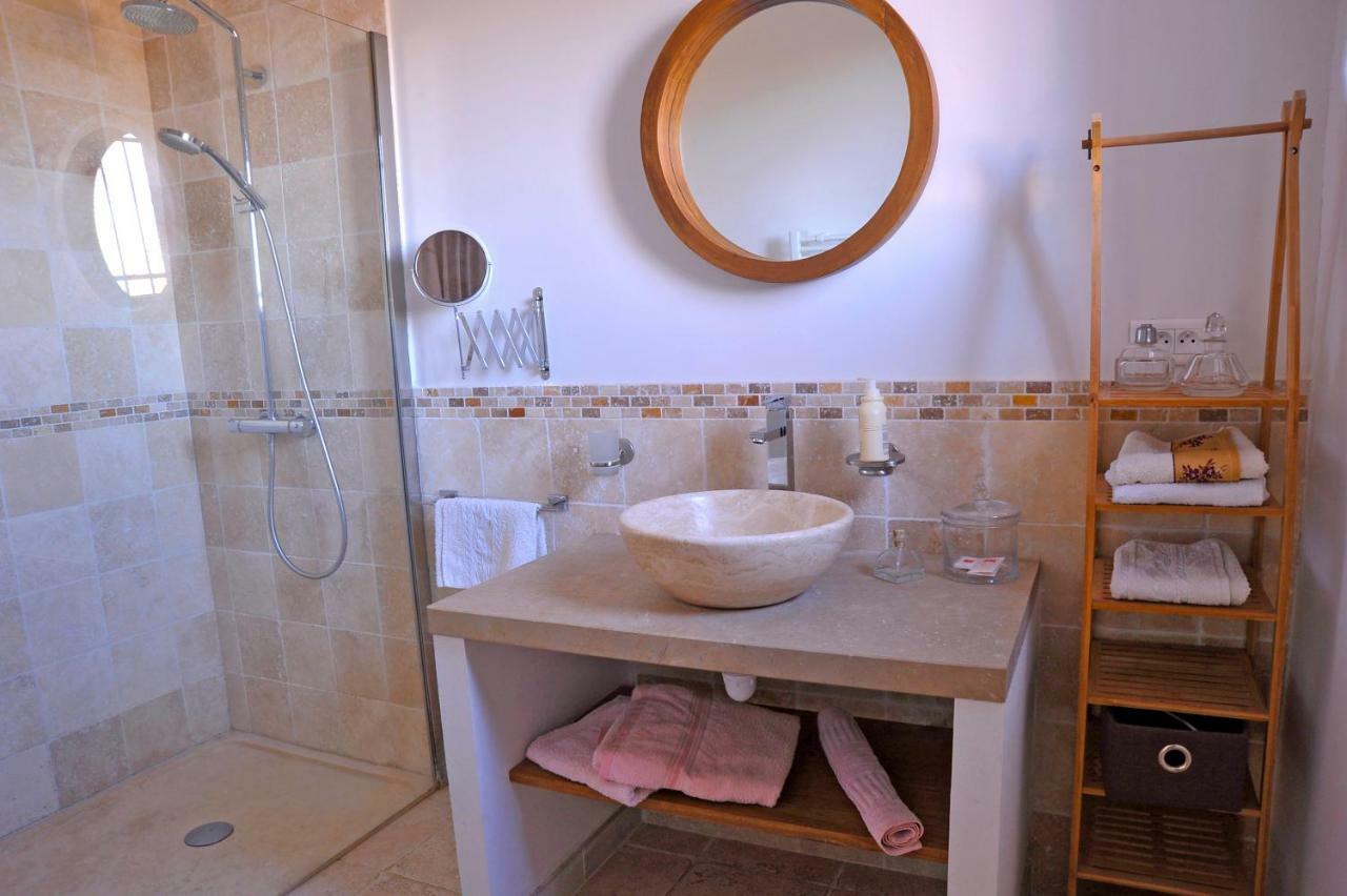 Bed And Breakfast La Maison De Nathalie Les Mayons Exterior photo